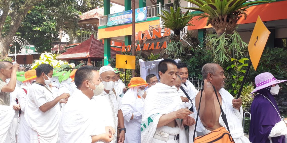 Bojonegoro Berangkatkan 722 Jemaah Haji